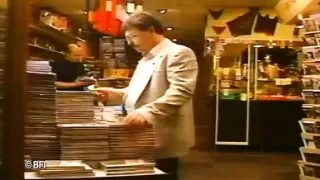 Two slaves one master.