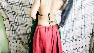 Single Girl Masturbates and Enjoys Fingering Her Clean Pussy in the Bedroom