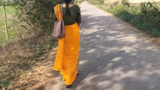 Tanya Bhabhi was left by a stranger on the way