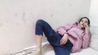 Desi gaao ki larki ko chod kar bur faad diya