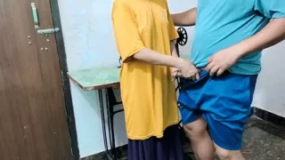 Darji ko paise nhi diye to muze chodna para