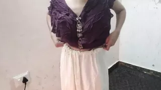 Desi gaao ki larki ko paise dekar hotel le gya