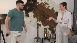 Dude fucks his wife after photoshoot and cums inside