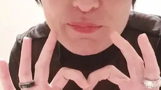 Milf Julie squirt break at work