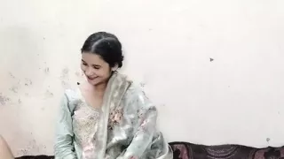 Uncle ji mere se milne ke bahane chut mari