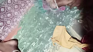 Beautiful bengali kamwali bhabhi