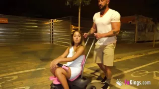 Petite Babe Munequita Enfadada Tries the Marvels of Hardcore Sex!