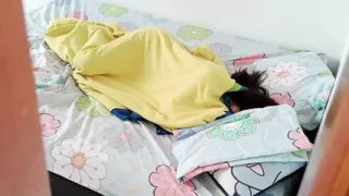 He climbed on top of it... and his toto didn't want to let go of me - Porno en Español