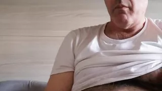 A Quick Wank to Calm My Lust as Soon as I Get Out of My Comfy Bed