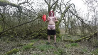 After my new color at the hairdresser, I stop to dirty my black skirt with sperm