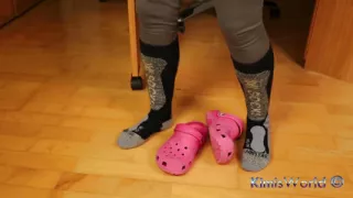 Sock Removal & Clog Shoeplay Under the Desk - Grey Leggings, Pink Clogs & Nylons