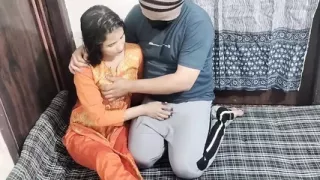 Step mother ko akele dekh nanga kar ke chod diya