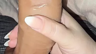 Step mom saw 9 inch of dick and handjob step son