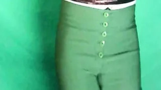 Travesti en vitrine 4