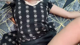 Indian village School girlfriend ko bhabhi ke ghar me sex kiya