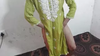 School girl ko jabar dasti doodh daba daba kar pela