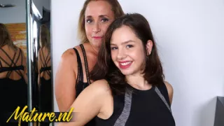 Curvy Mature Gloria Mami Seduces 18 Year Old Girl Lorenza