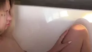 Do you want to watch me masturbate? Female orgasm. 4K 60FPS