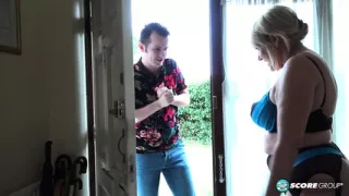 Amy Goodhead, 62, goes on a dating app and finds herself