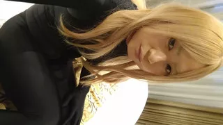 A cross-dressing boy in underwear changed into full-body tights and masturbated while touching his nipples.