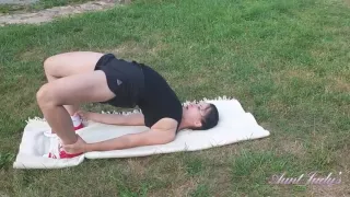 Wanilianna Outdoor Yoga & Masturbation