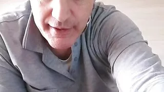 A Long Masturbation with a Nice Piss in the Glass Cup