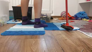 Sexy stepmom does housework naked. Hot Latina hairy pussy, big tits, big ass.