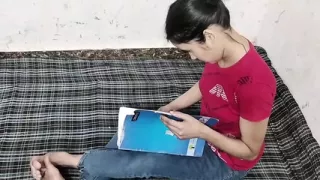 College ke sir ne meri jabar dasti doodh daba kar chut mari