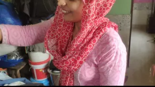 Desi Hindi video Ghar par akeli bhabhi ji ko spit laga kar chod diya clear Hindi voice