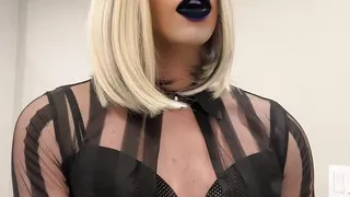 Vaping Femboi jerking off taking dirty!