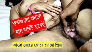 I gave my girlfriend an oil massage and then fucked her well. She calmed down after the fuck.