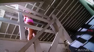 Ebony mit XXL Titten bei Fickspielen mit dem Weißen