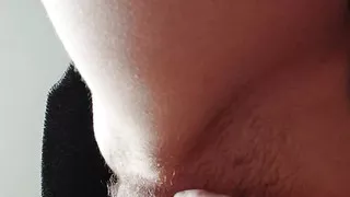 I masturbate my hairy pussy intensely until I cum