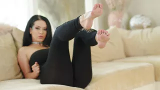 I Offered My Feet - Katrina Jade & Bill Bailey