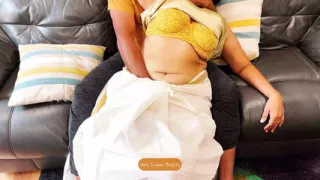 Mallu in Kasavu Saree Enjoyed by Her Step Son - Hottest Saree Romance - Loud Moaning