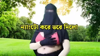 Muslim housewife wearing hijab blowjob - Bangla housewife