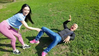 Didi Zerati Vr - Hairy Pussy Makes Old Pervert Cum Early