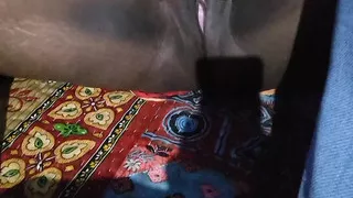 who wants to lick my pussy come