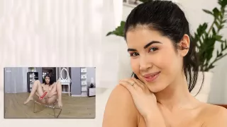 Mouth Or Pussy - Toying Pee Piss Fetish - Sexlikereal