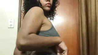 Aunt Indi shows off her hot body