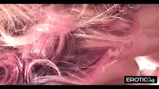 Deutsche Freundin verführt in der Sauna