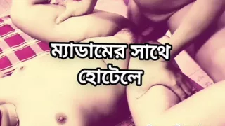 Big ass beautiful mature hot sexy bhabi cheating fuck by neighbour uncle in bedroom