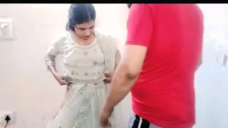 Indian step sister ko akele me pakar ke pel diya
