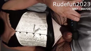 V87 - Sexy Shemale Buzzy Toy Cum