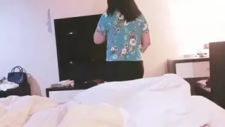 I took my young man to an inn because I was away from my husband