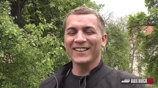 Scharfes Girl massiert und gebumst