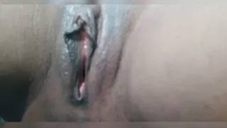 Sexy clit rubbing ebony - sexy big juicy pussy