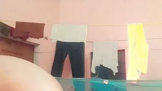 Inside the trunks, the bathroom went out.