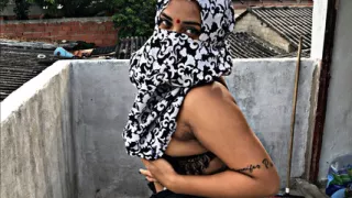 Lhwa Morocco hwya 3ndha zok kbier tathwa m3a sahab shbtha min trma chofo ach tatkol lih fi lhwa B9a tidrab Liha fi zok