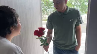I bring roses to my sexy Latina girlfriend and I take advantage of the fact that she is alone at home to detonate that rich and tight ass until I cum.